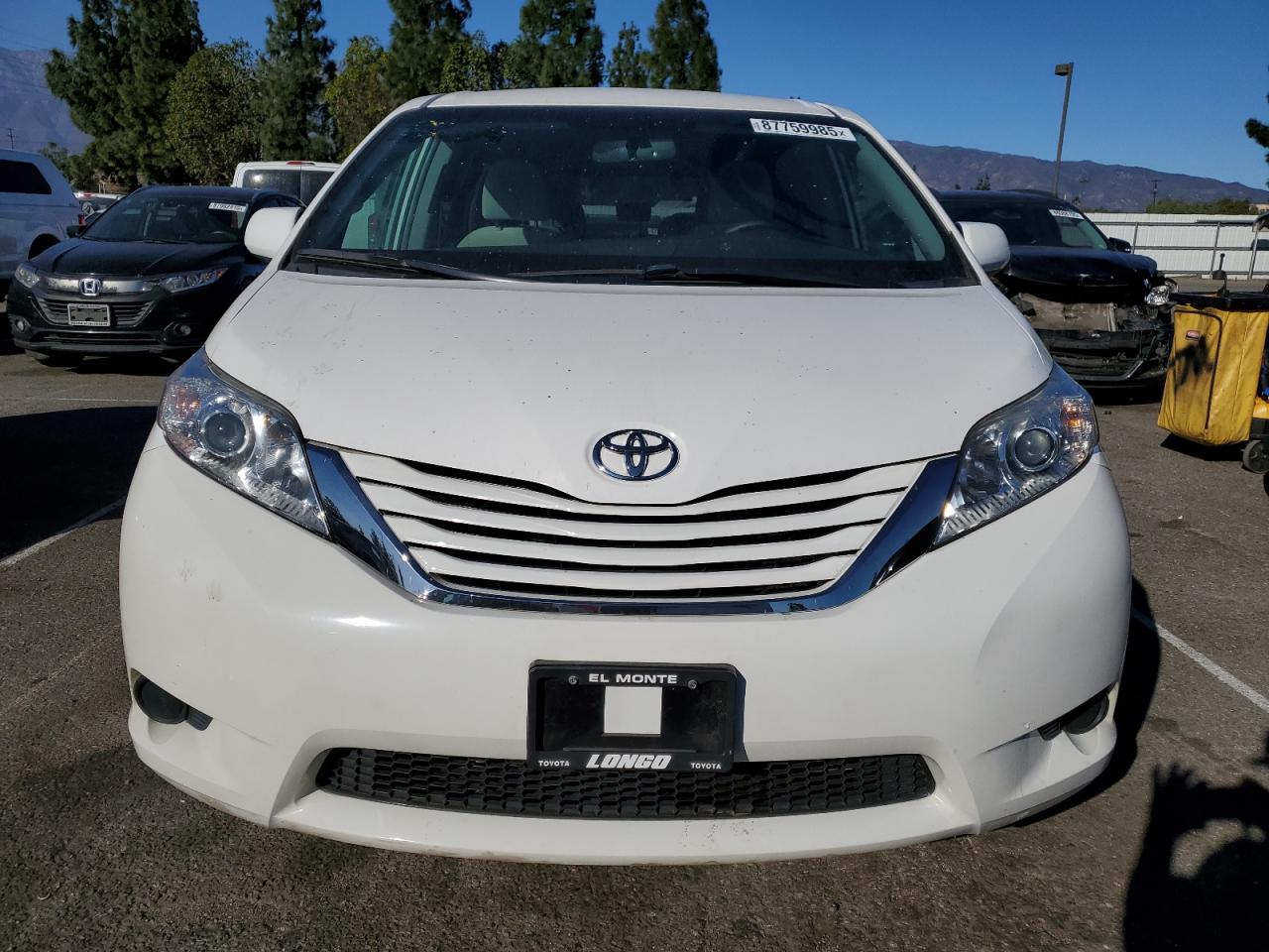 VIN 5TDKZ3DC8HS795697 2017 TOYOTA All Models no.5