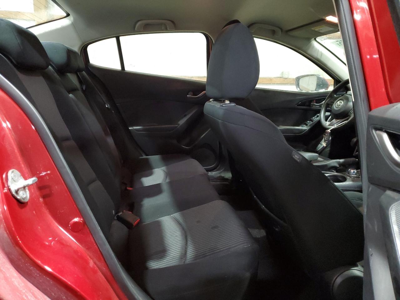 2016 Mazda 3 - Image 10