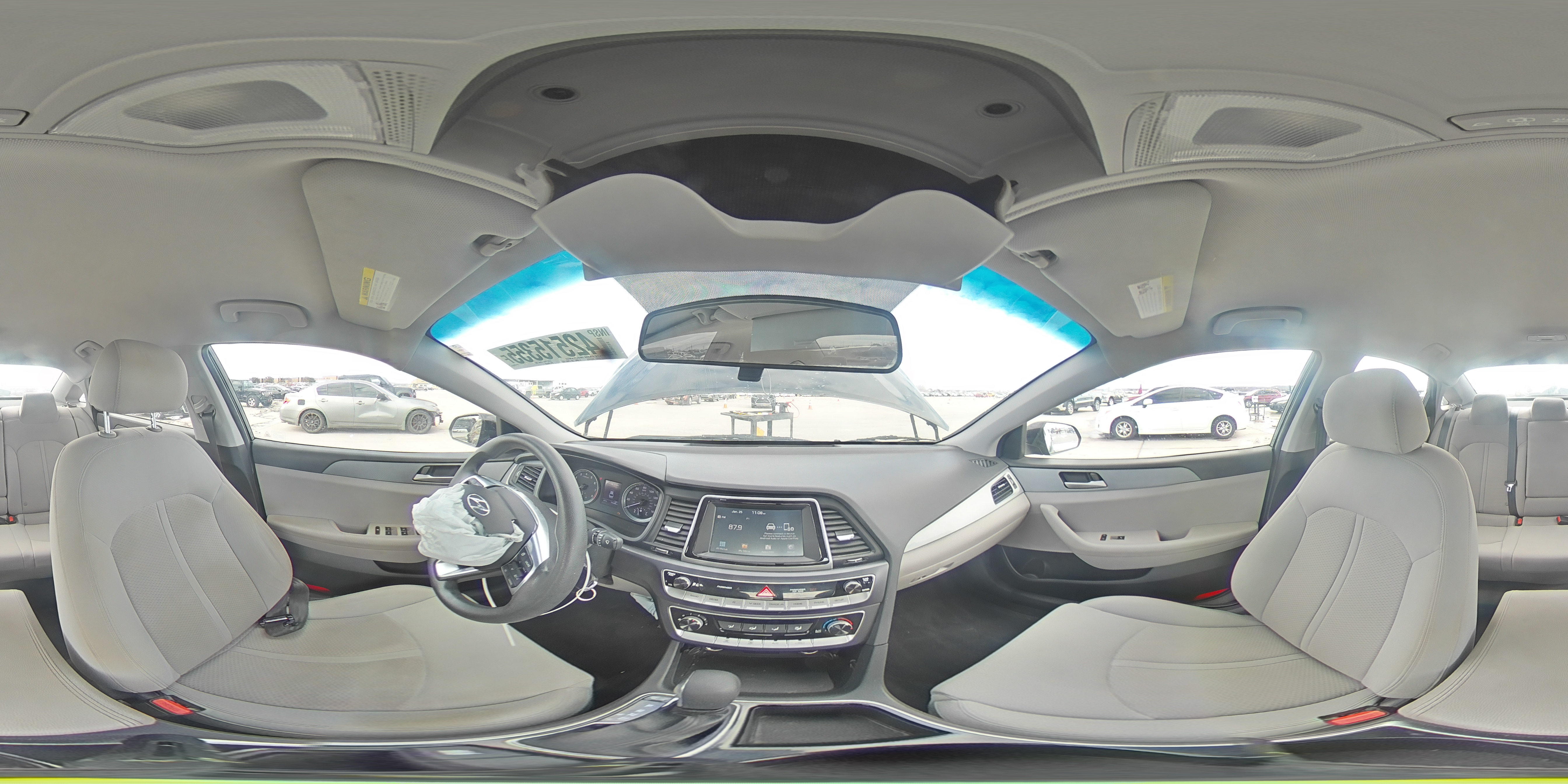 2018 Hyundai Sonata - Image 15