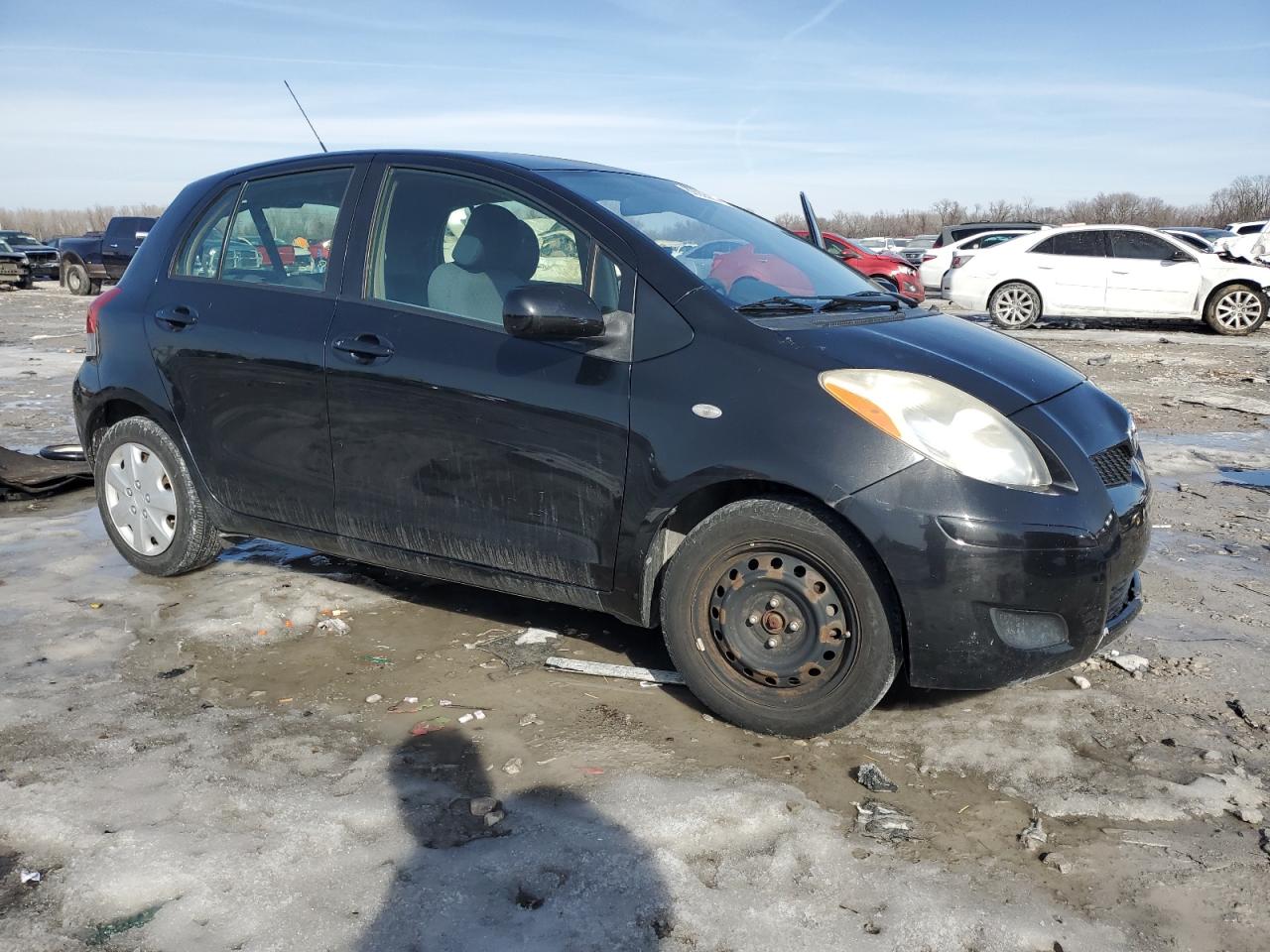 2010 Toyota Yaris - Image 4