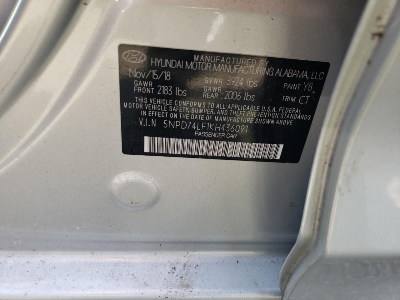 2019 Hyundai Elantra - Image 12