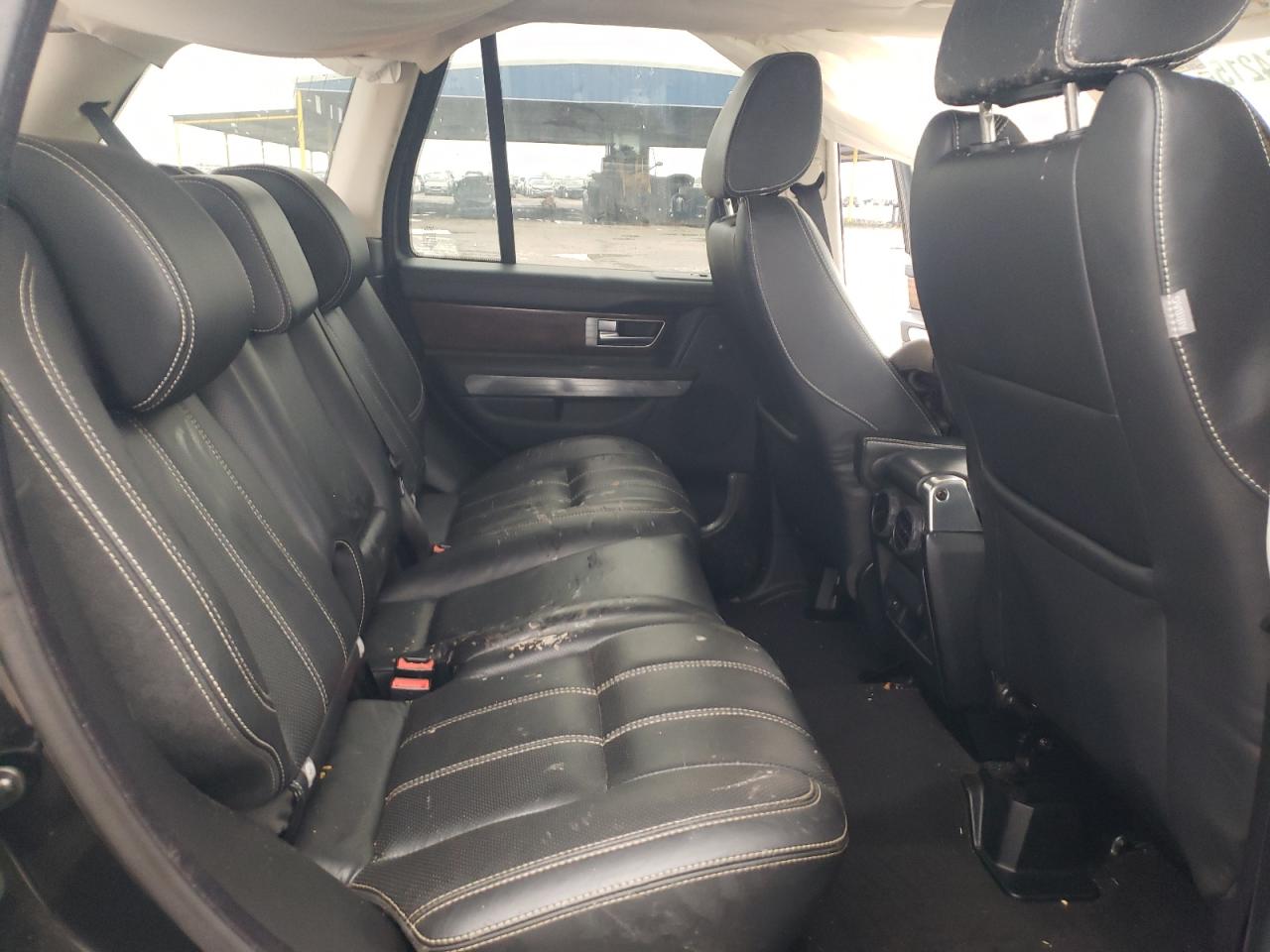 2012 Land Rover Range Rover - Image 11