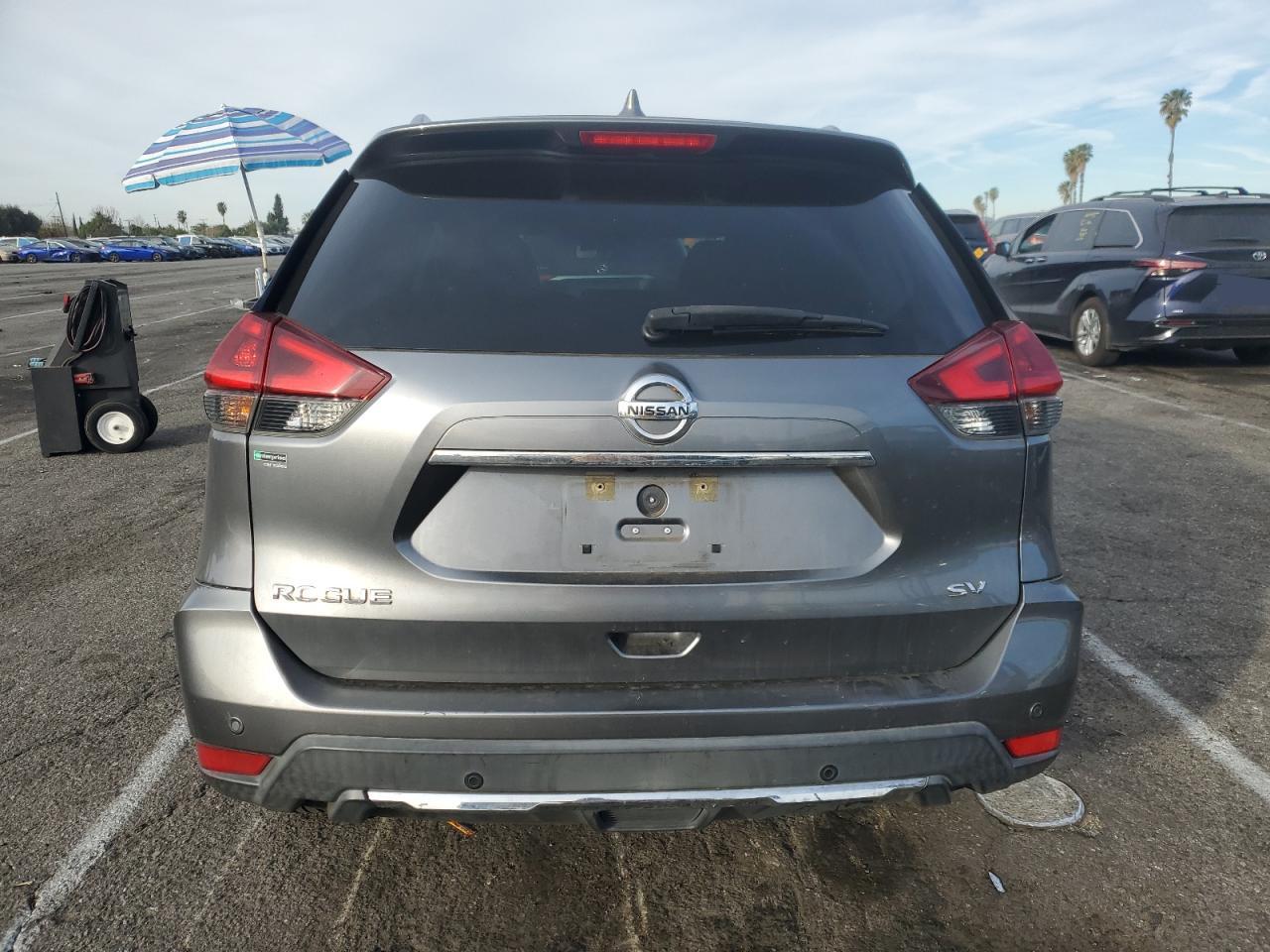 2019 Nissan Rogue - Image 6
