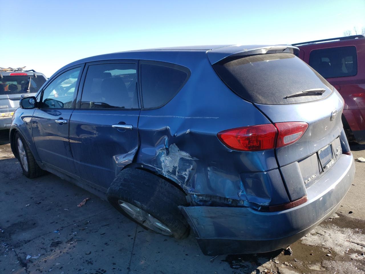 2007 Subaru Tribeca - Image 2