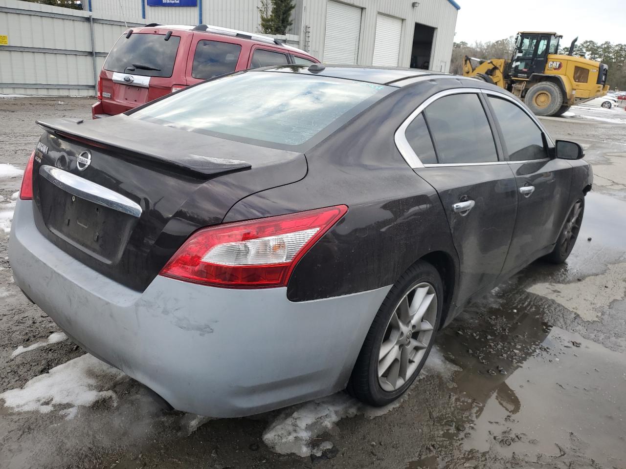 2010 Nissan Maxima - Image 3