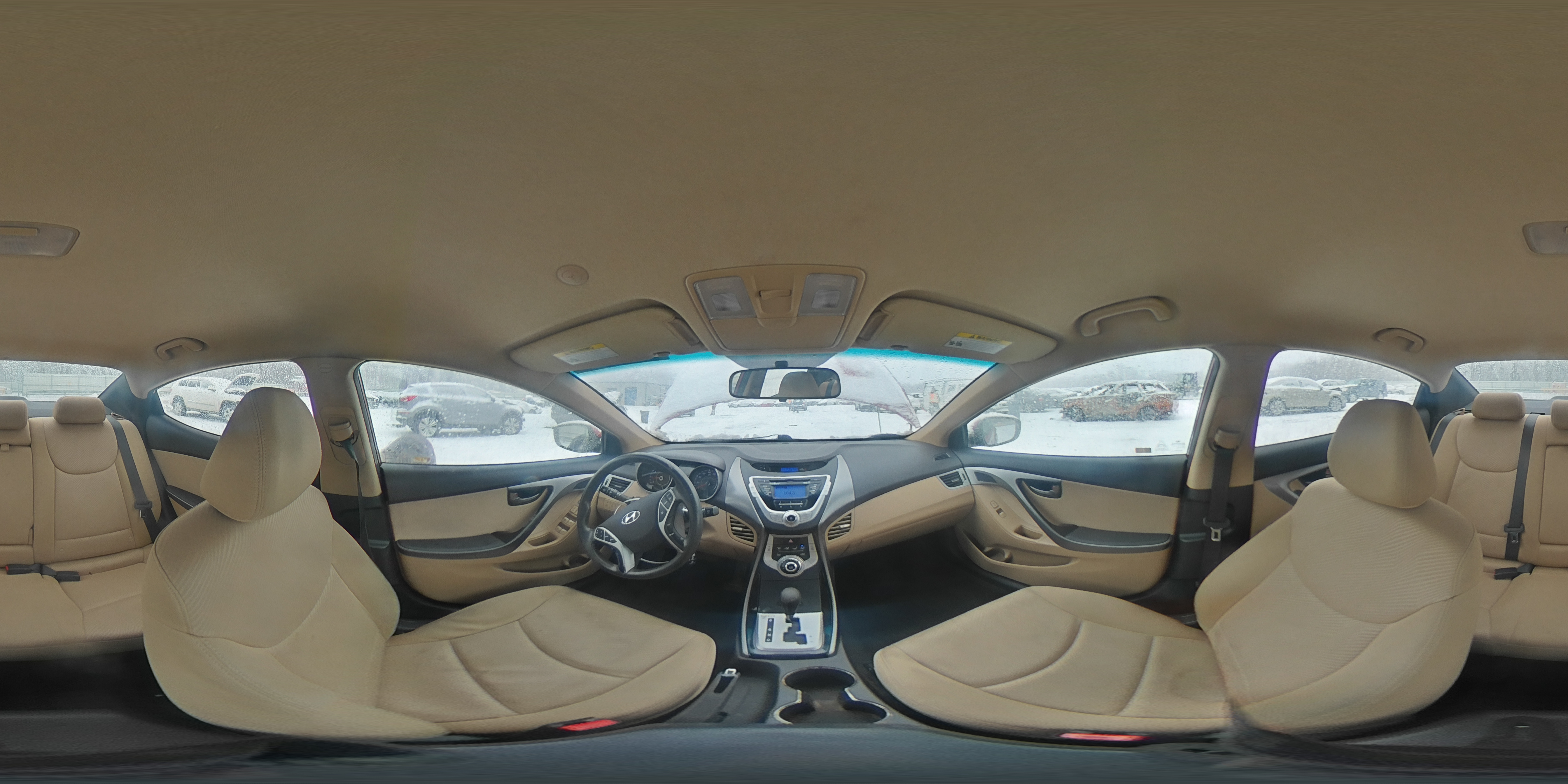 2012 Hyundai Elantra - Image 12