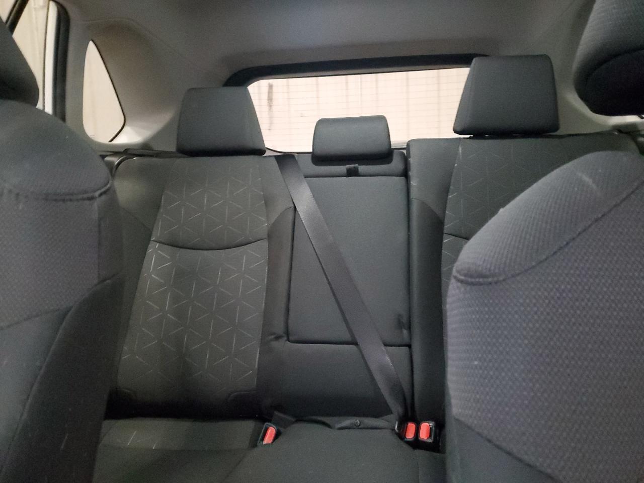 2024 Toyota RAV 4 - Image 10