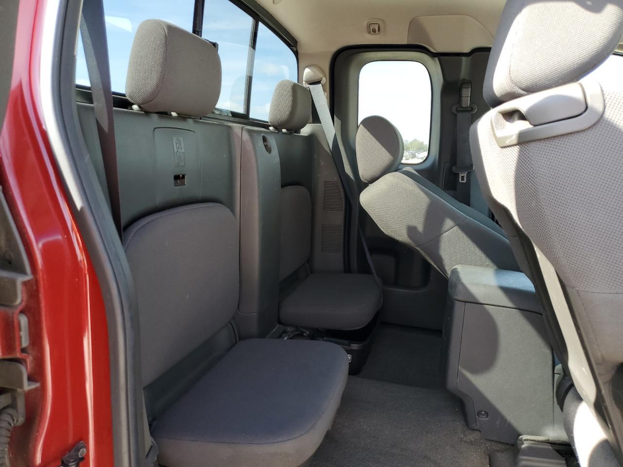 2009 Nissan Navara (Frontier) - Image 10