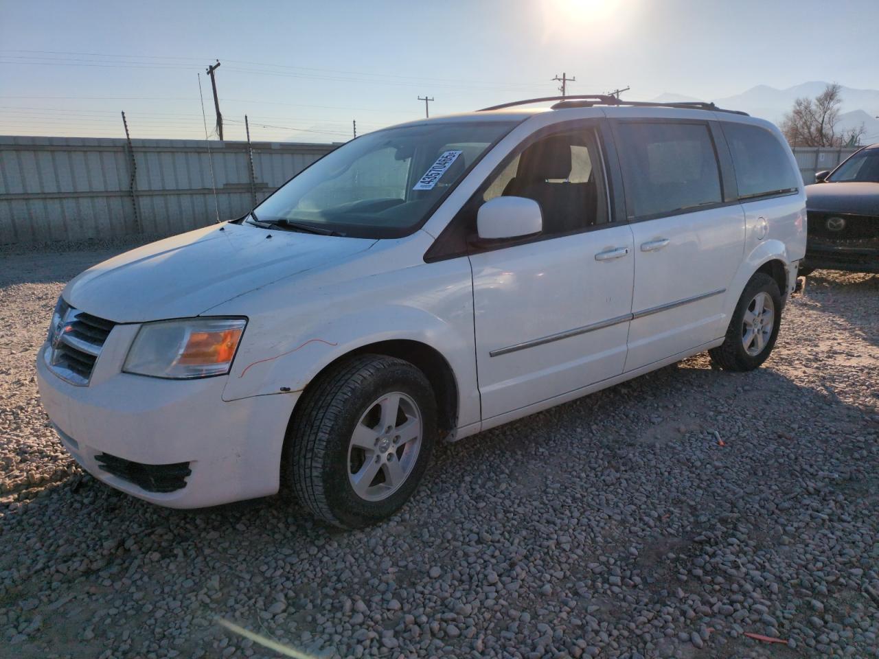 2010 Dodge Caravan - Image 1
