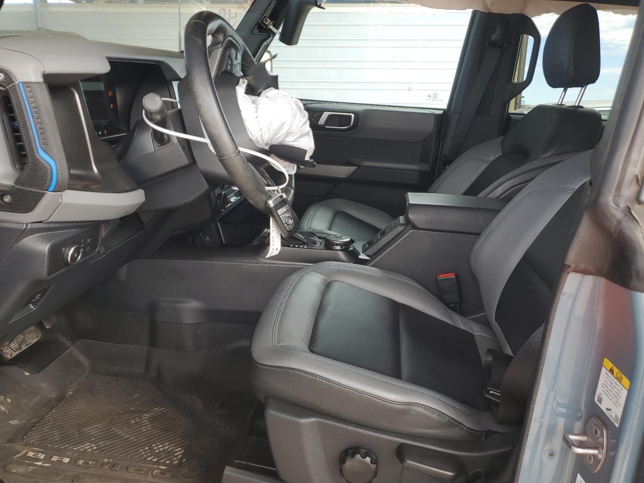 2022 Ford Bronco - Image 7