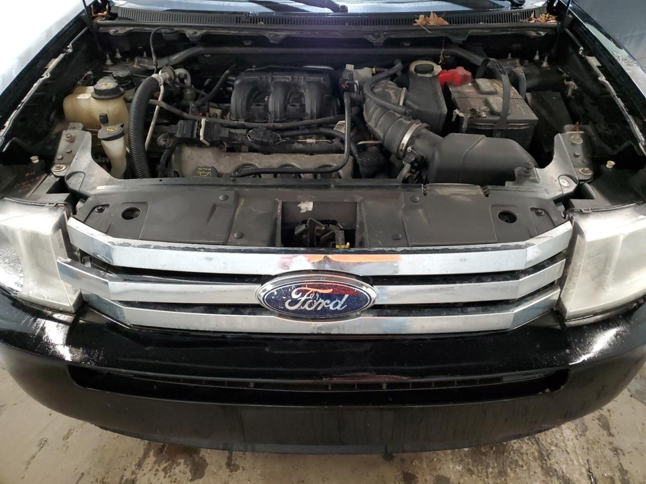 2009 Ford Flex - Image 12