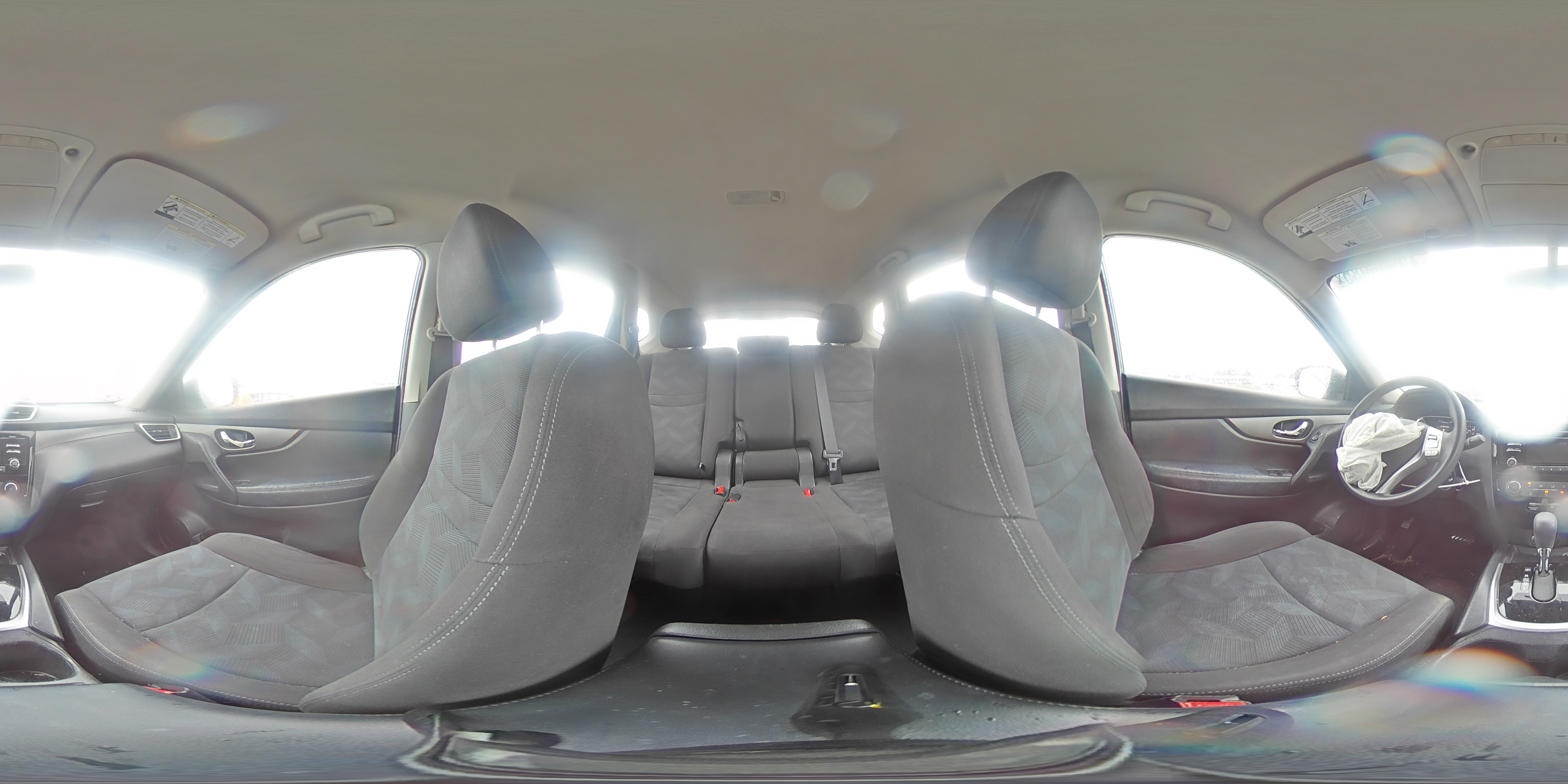 2015 Nissan Rogue - Image 13