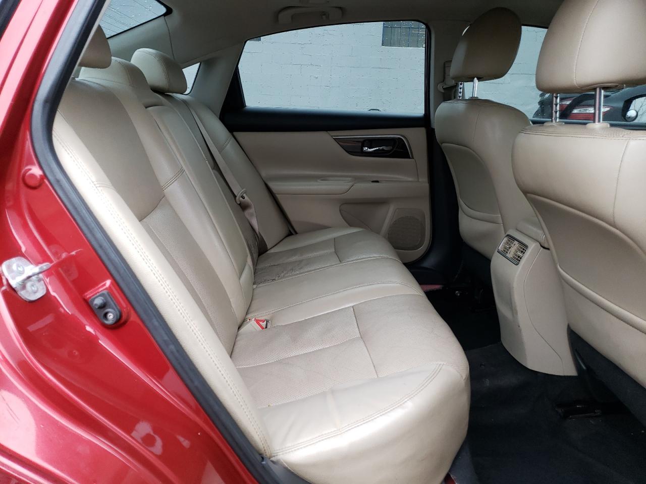 2015 Nissan Altima - Image 10