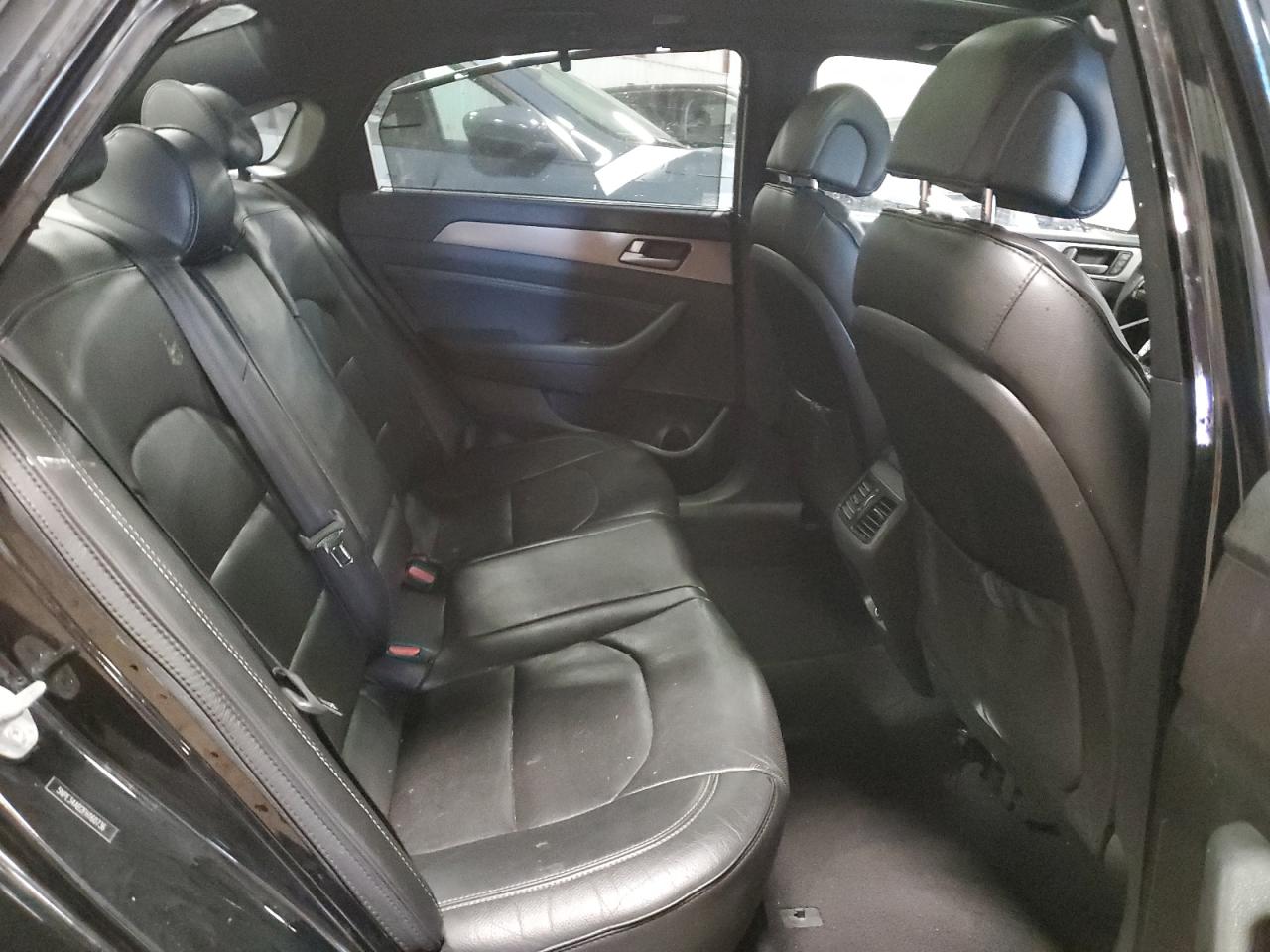 2015 Hyundai Sonata - Image 10