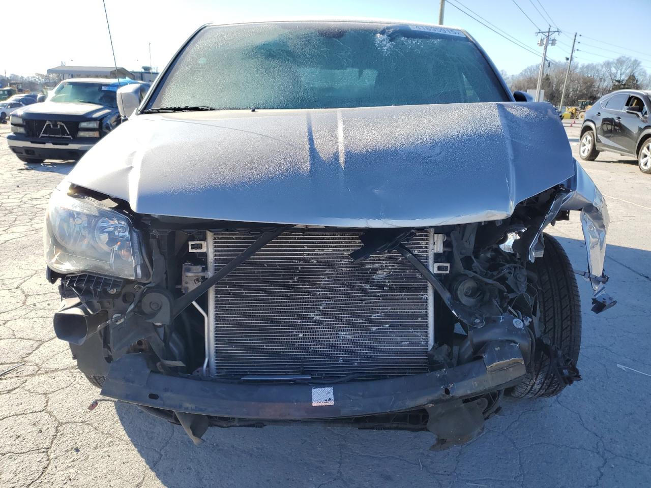 2019 Dodge Caravan - Image 5