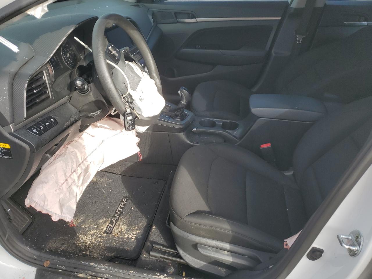 2019 Hyundai Elantra - Image 7