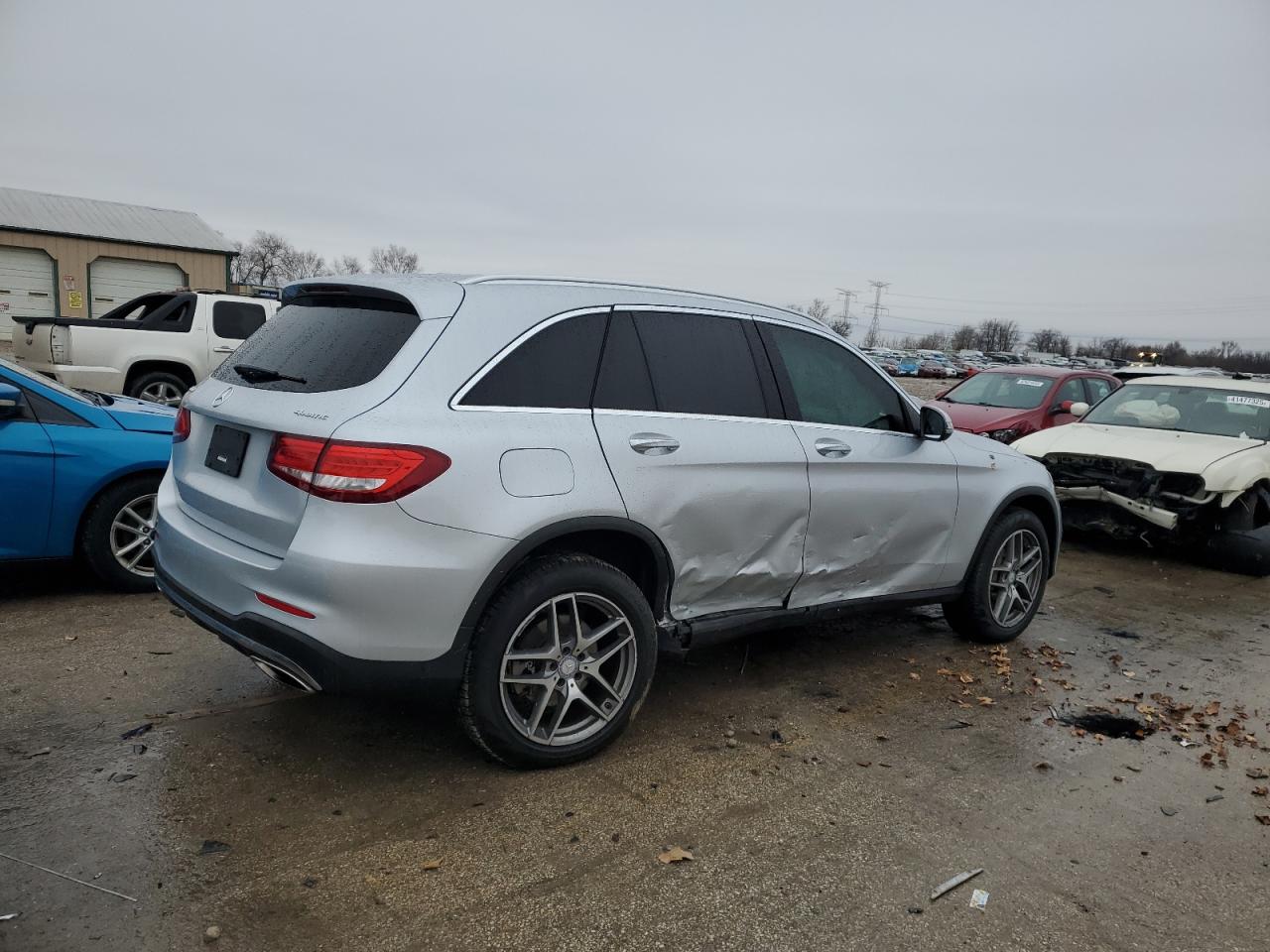 2017 Mercedes-Benz GLC - Image 3