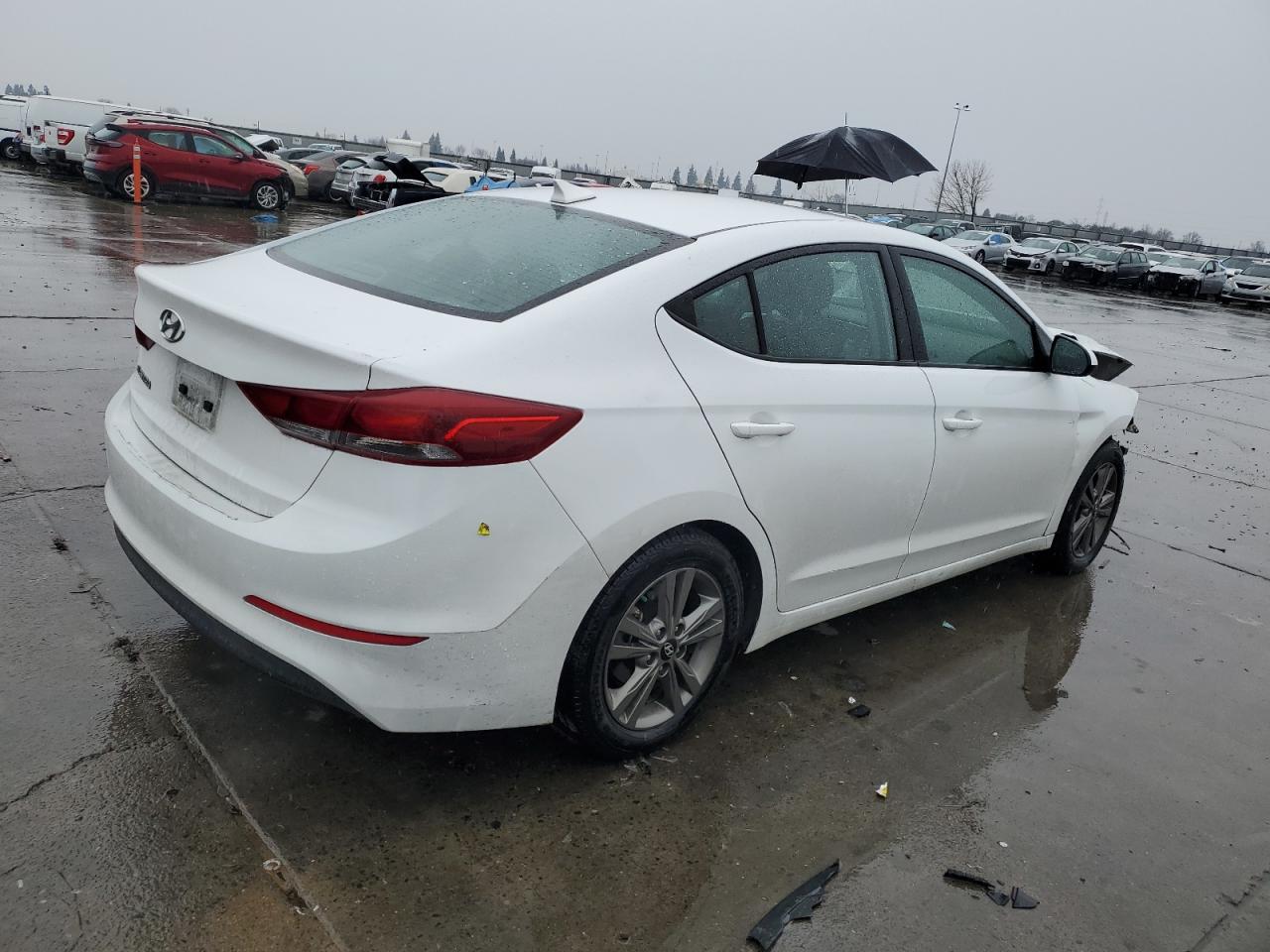 2018 Hyundai Elantra - Image 3