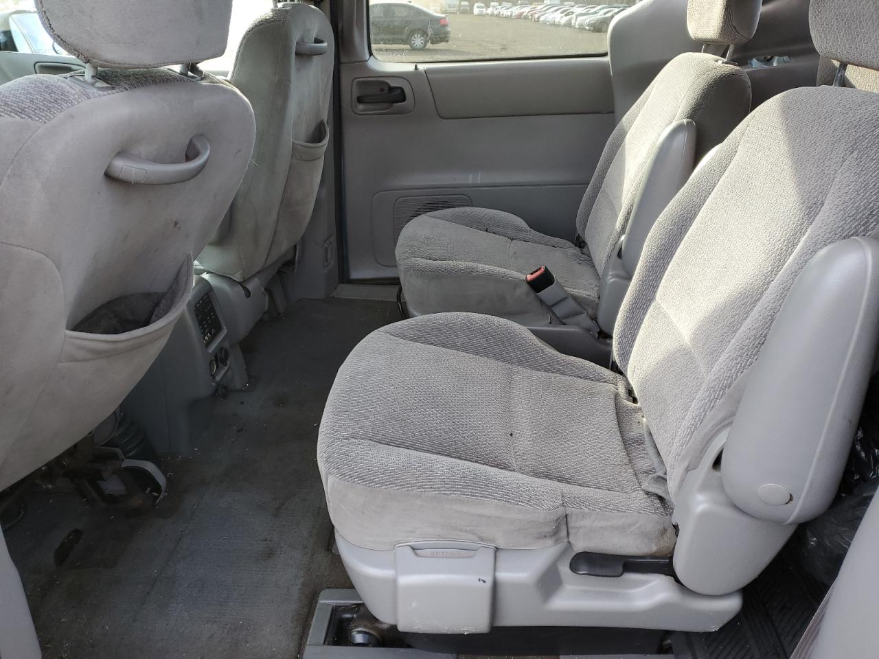 2003 Ford Windstar - Image 11