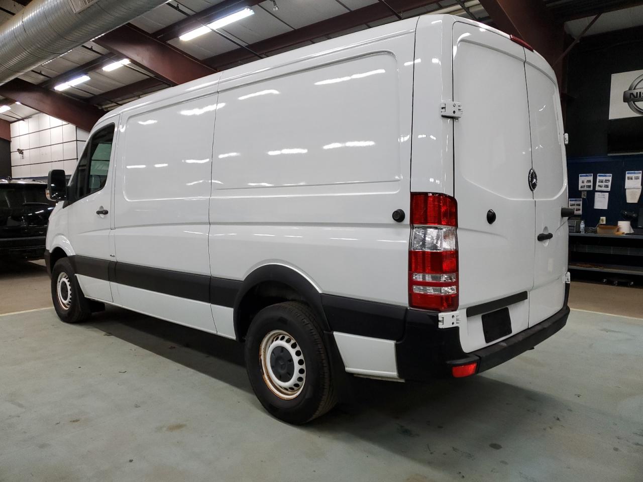 VIN WD3PE7DDXGP304034 2016 MERCEDES-BENZ SPRINTER no.2