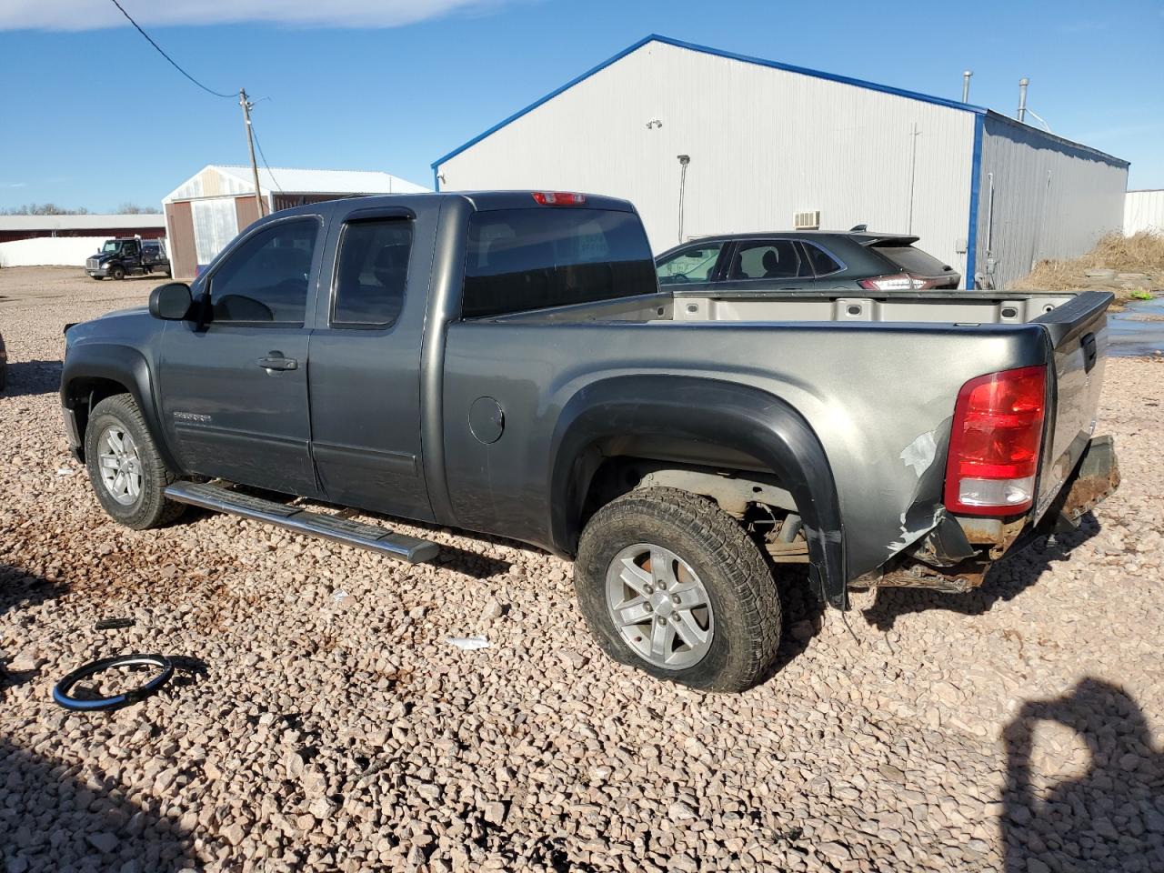 2011 GMC Sierra - Image 2