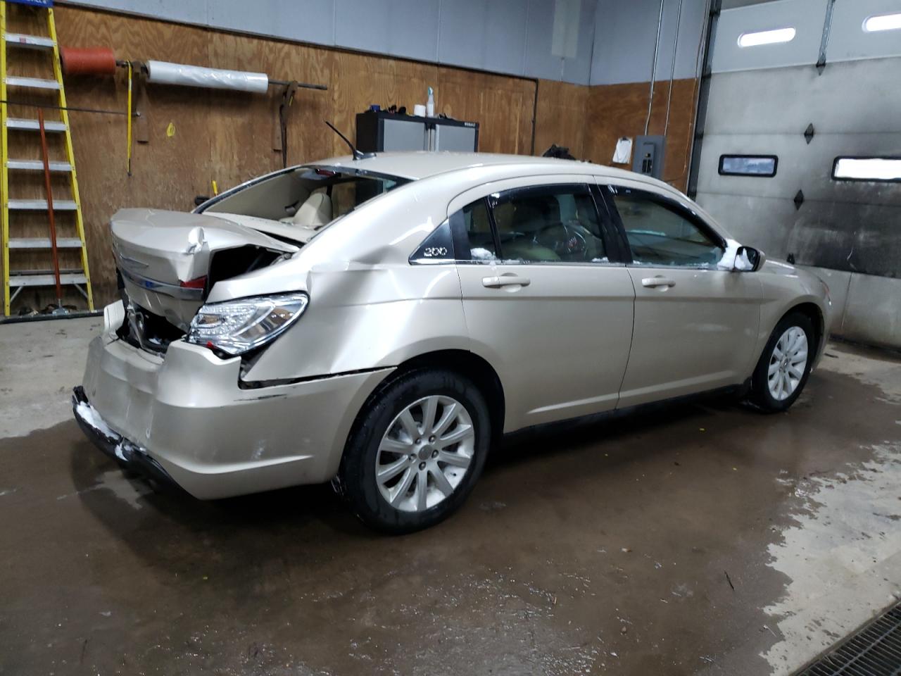 2014 Chrysler 200 - Image 3