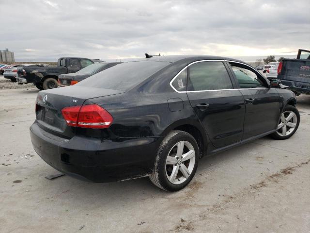 Седани VOLKSWAGEN PASSAT 2015 Чорний