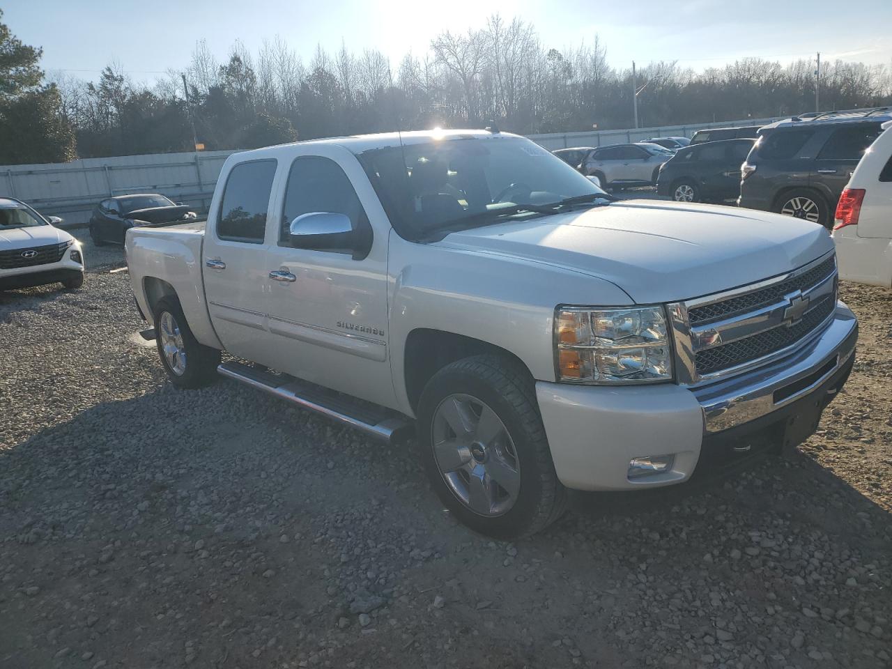 2011 Chevrolet Silverado - Image 4