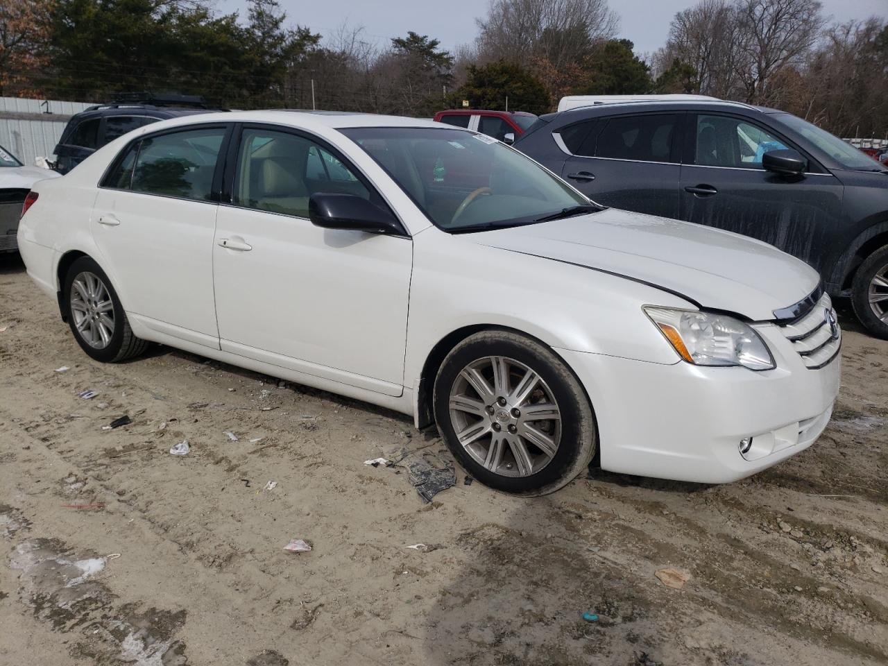 2007 Toyota Avalon - Image 4