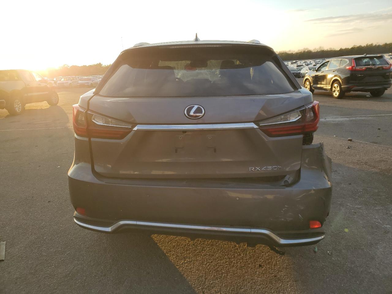 2020 Lexus RX - Image 6