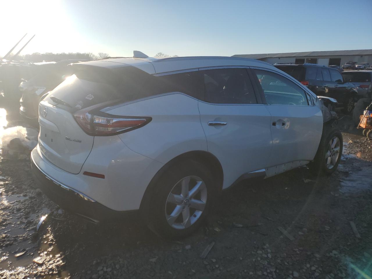 2016 Nissan Murano - Image 3