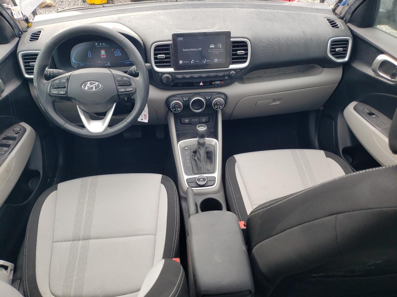 2023 Hyundai Venue - Image 8