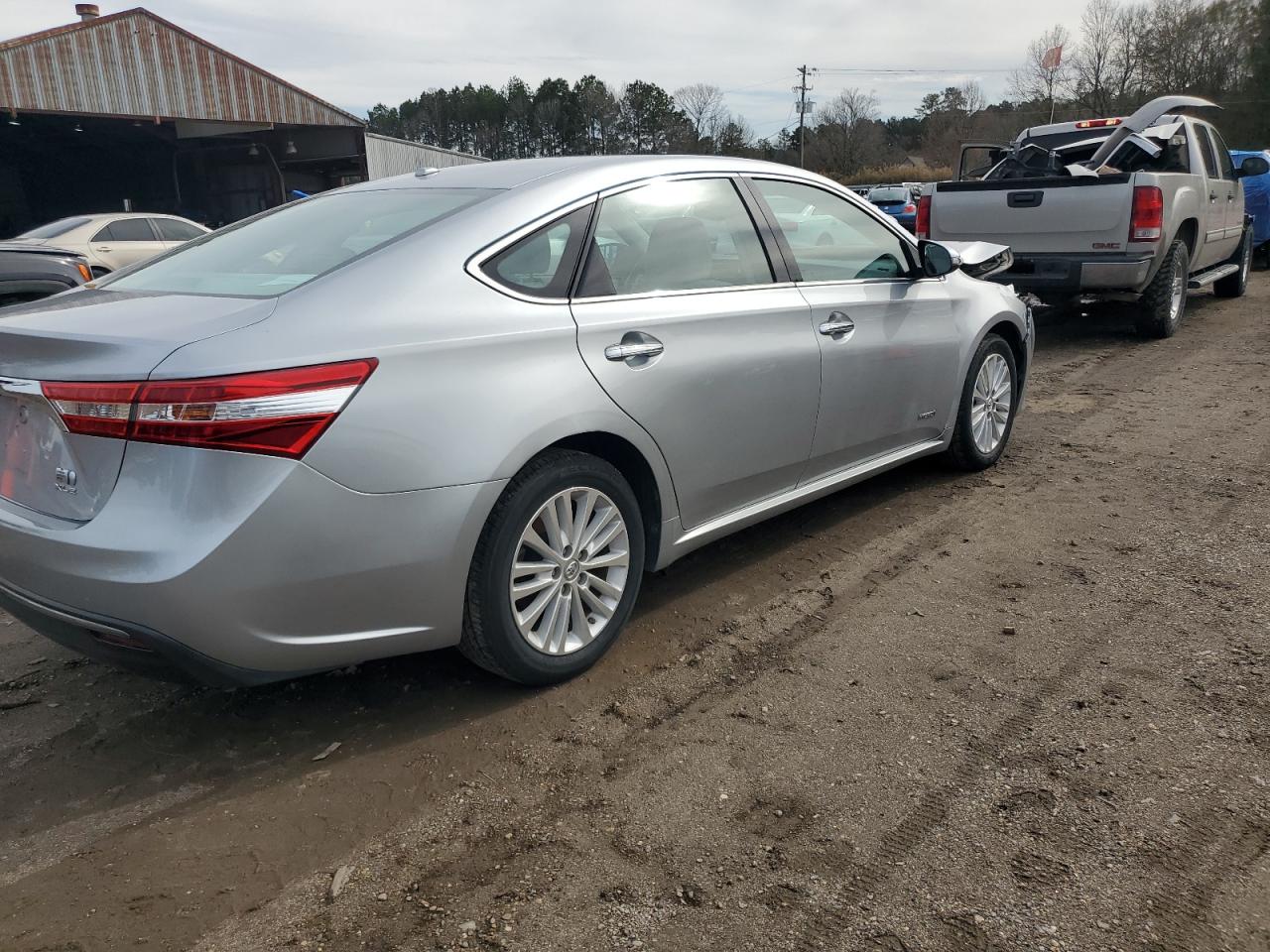 2015 Toyota Avalon - Image 3