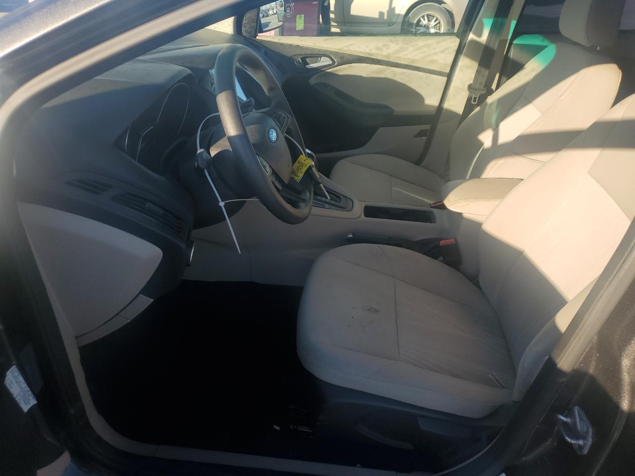 2015 Ford Focus - Image 8