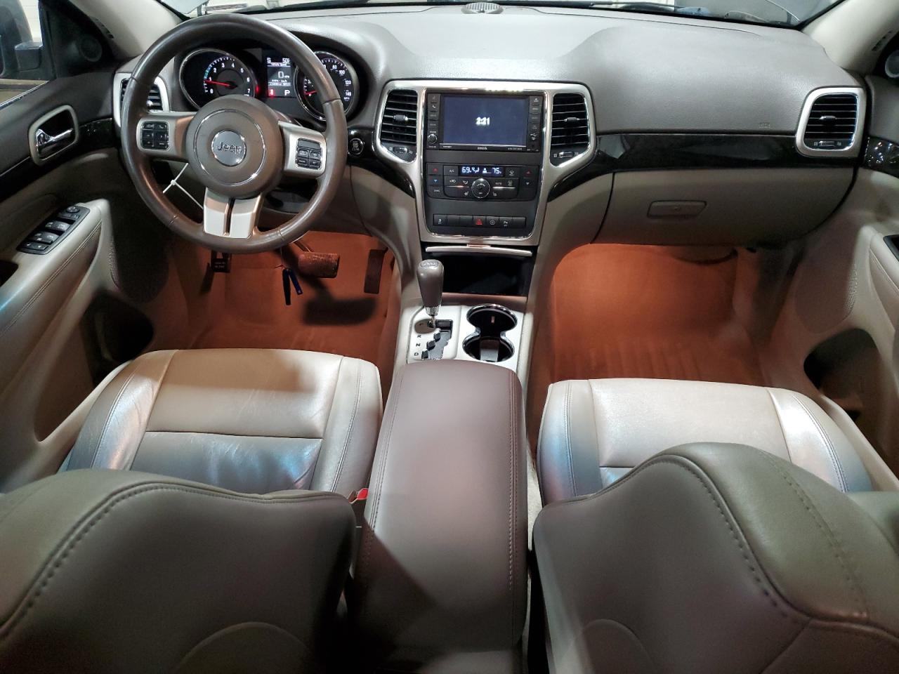 2012 Jeep Grand Cherokee - Image 8