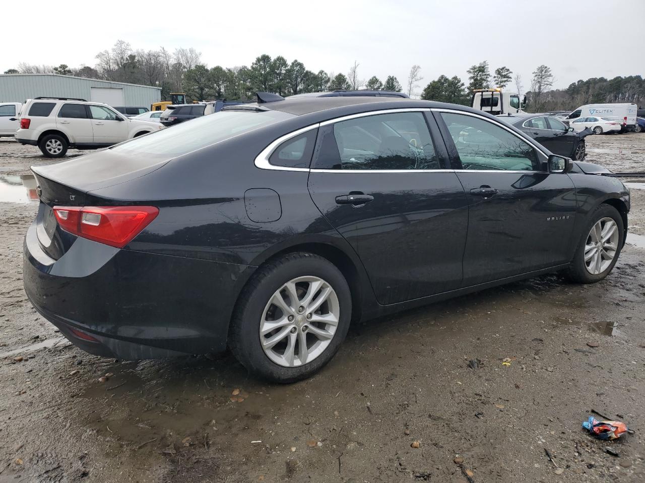 2016 Chevrolet Malibu - Image 3