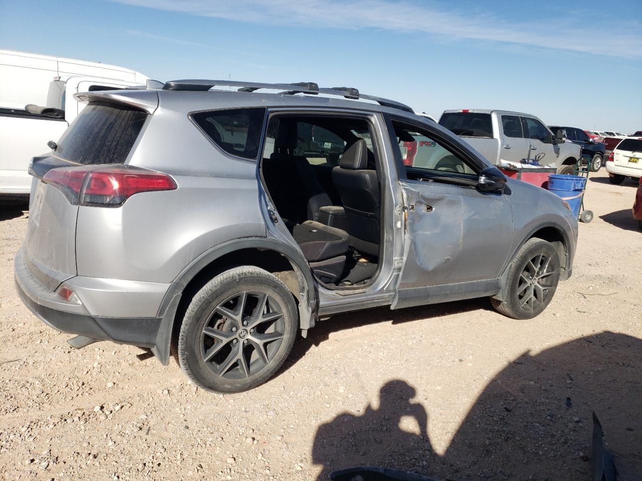 2017 Toyota RAV 4 - Image 3