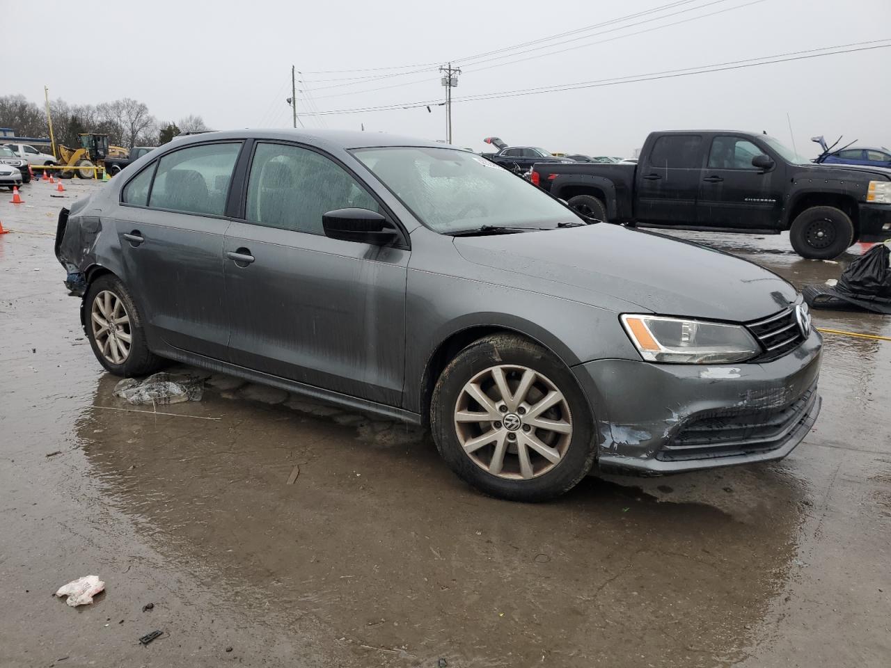 2015 Volkswagen Jetta - Image 4