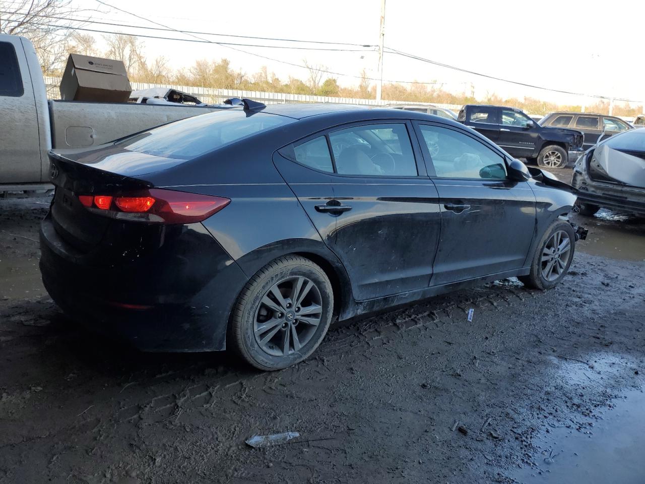 2018 Hyundai Elantra - Image 3