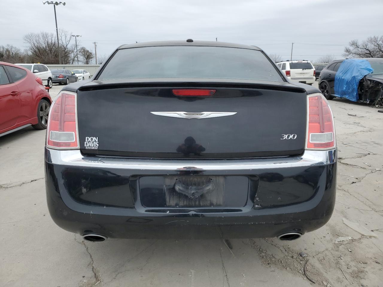 2012 Chrysler 300 - Image 6