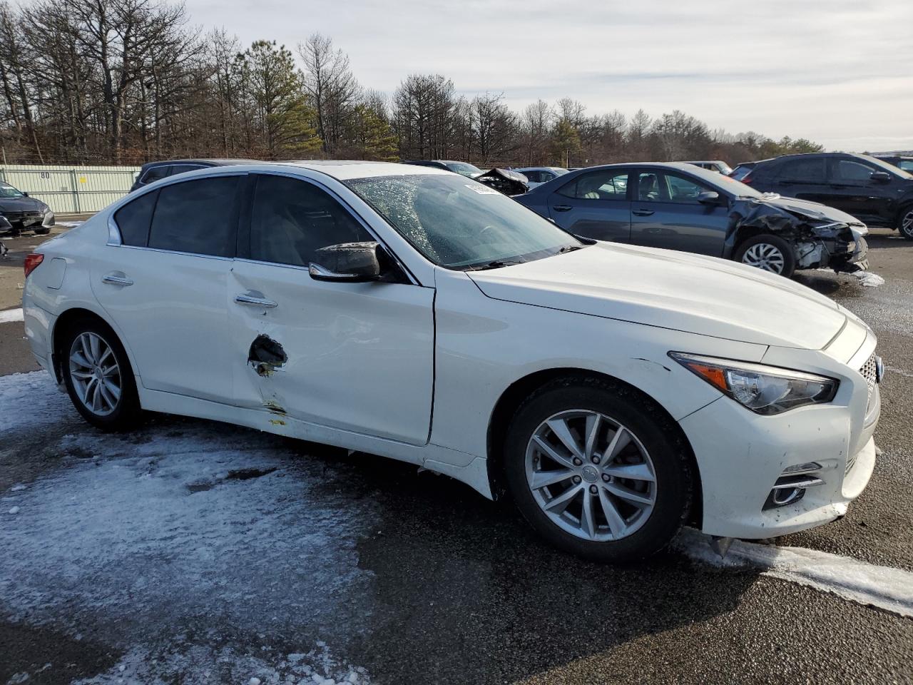 2015 Infiniti Q50 - Image 4