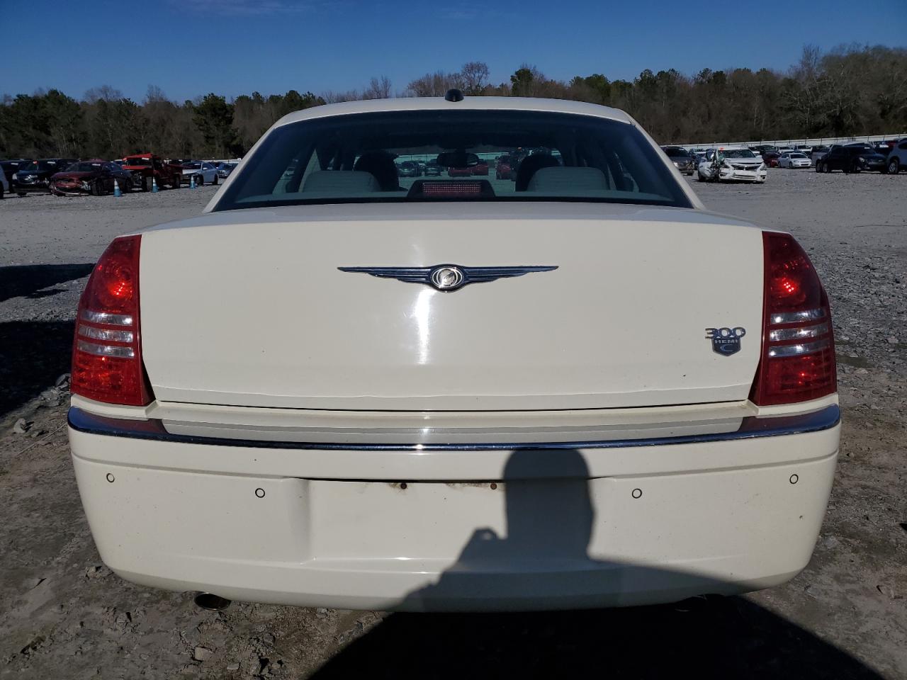 2005 Chrysler 300 - Image 6