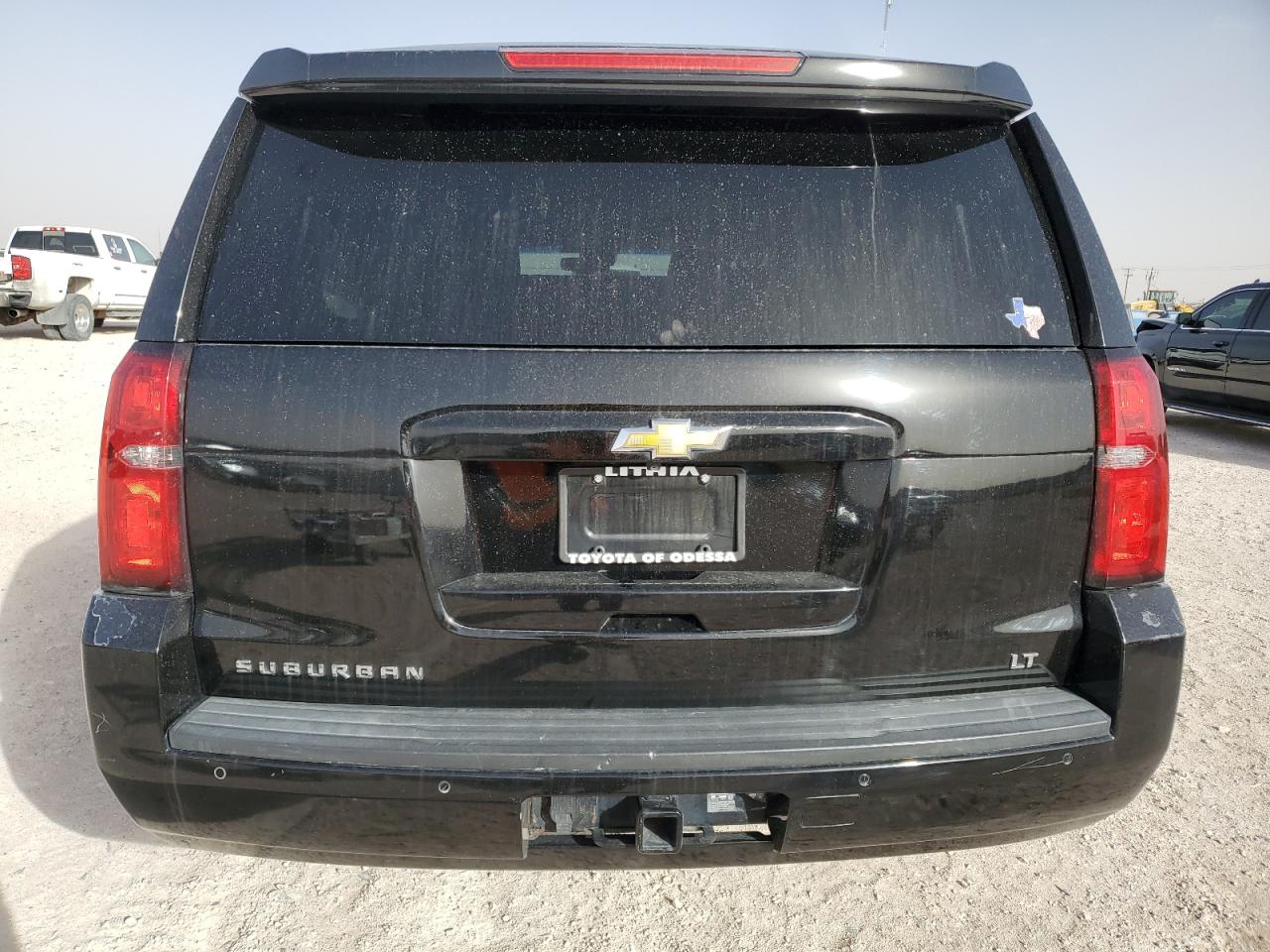 2017 Chevrolet Suburban - Image 6