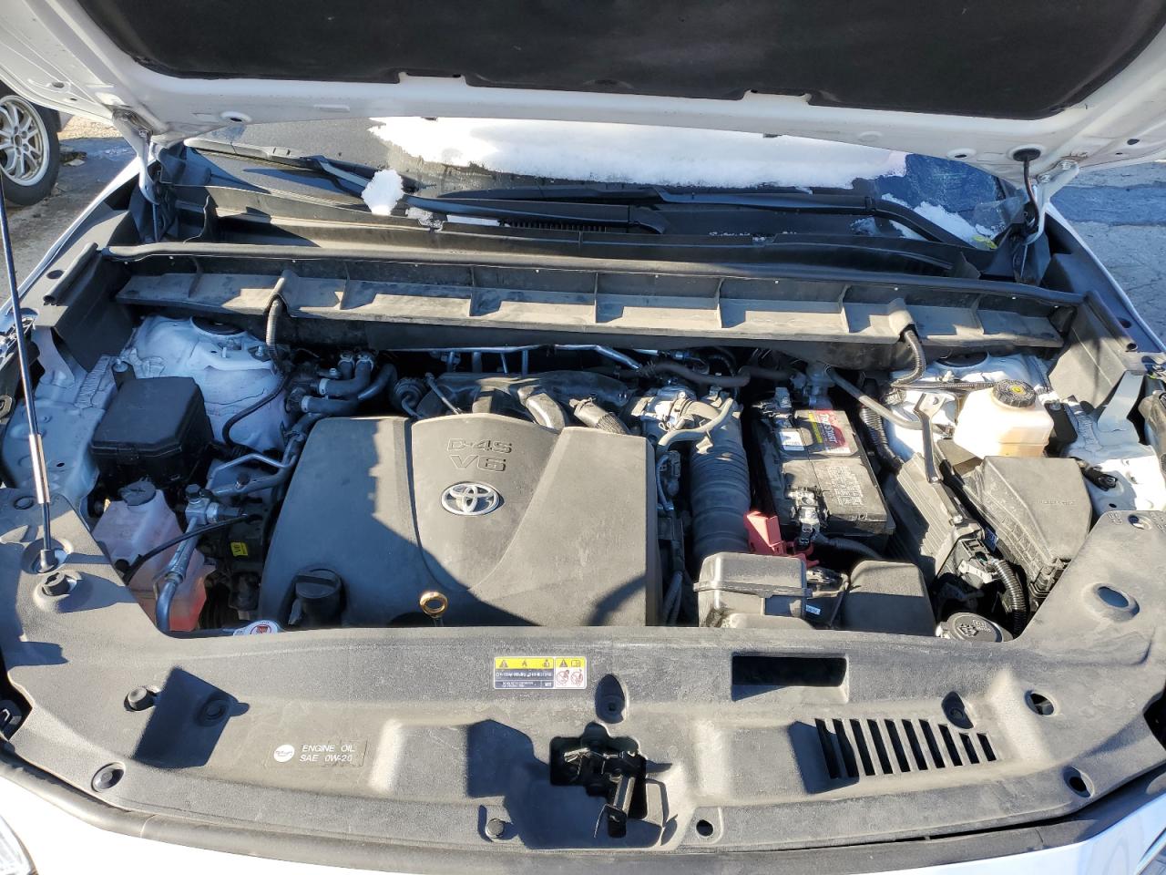 2022 Toyota Highlander - Image 12