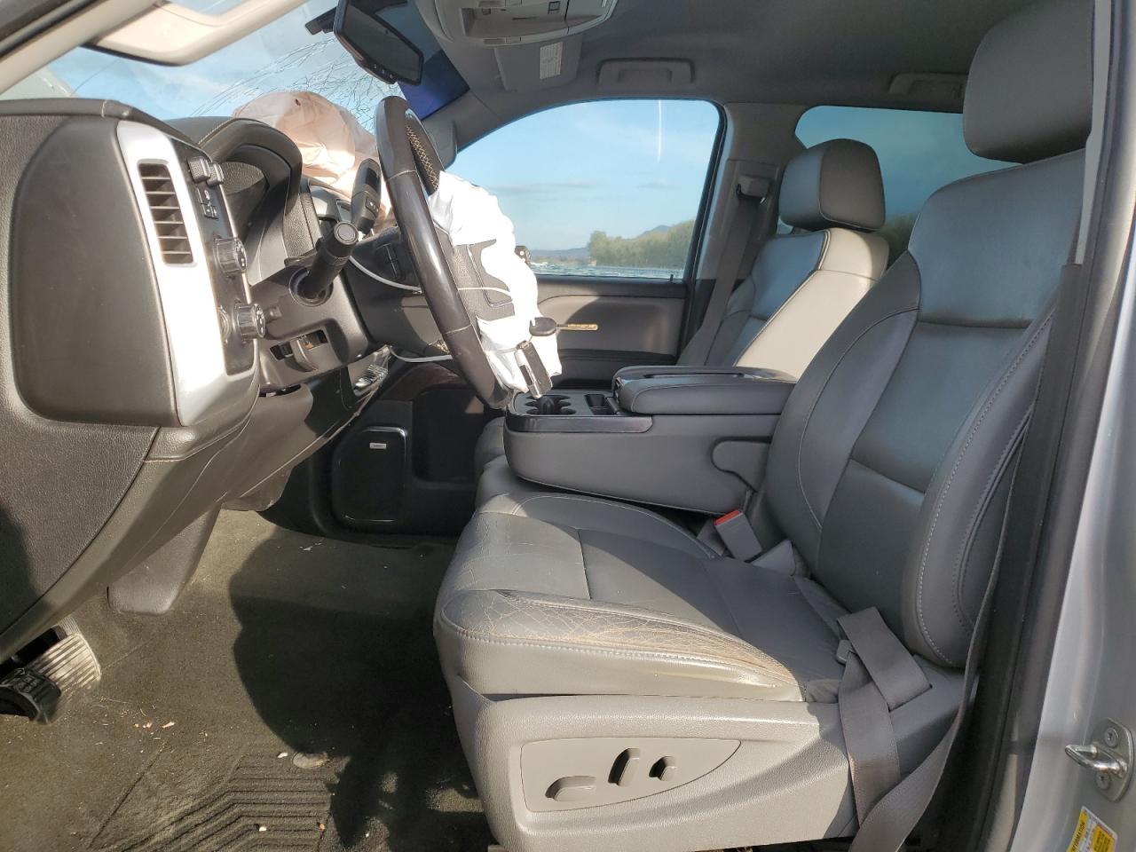 2016 GMC Sierra - Image 7
