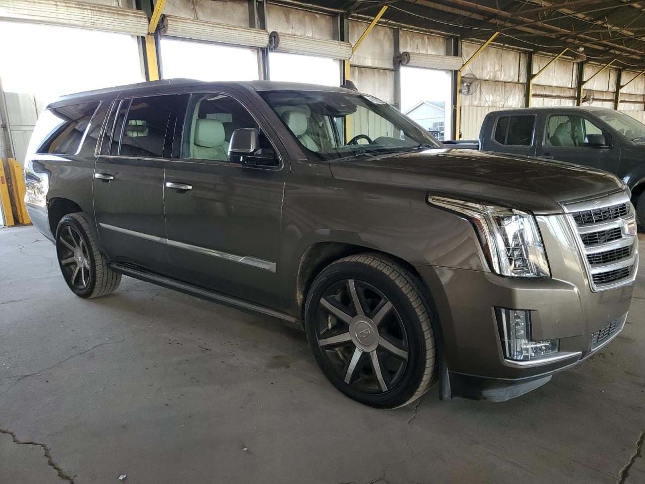 2015 Cadillac Escalade - Image 4