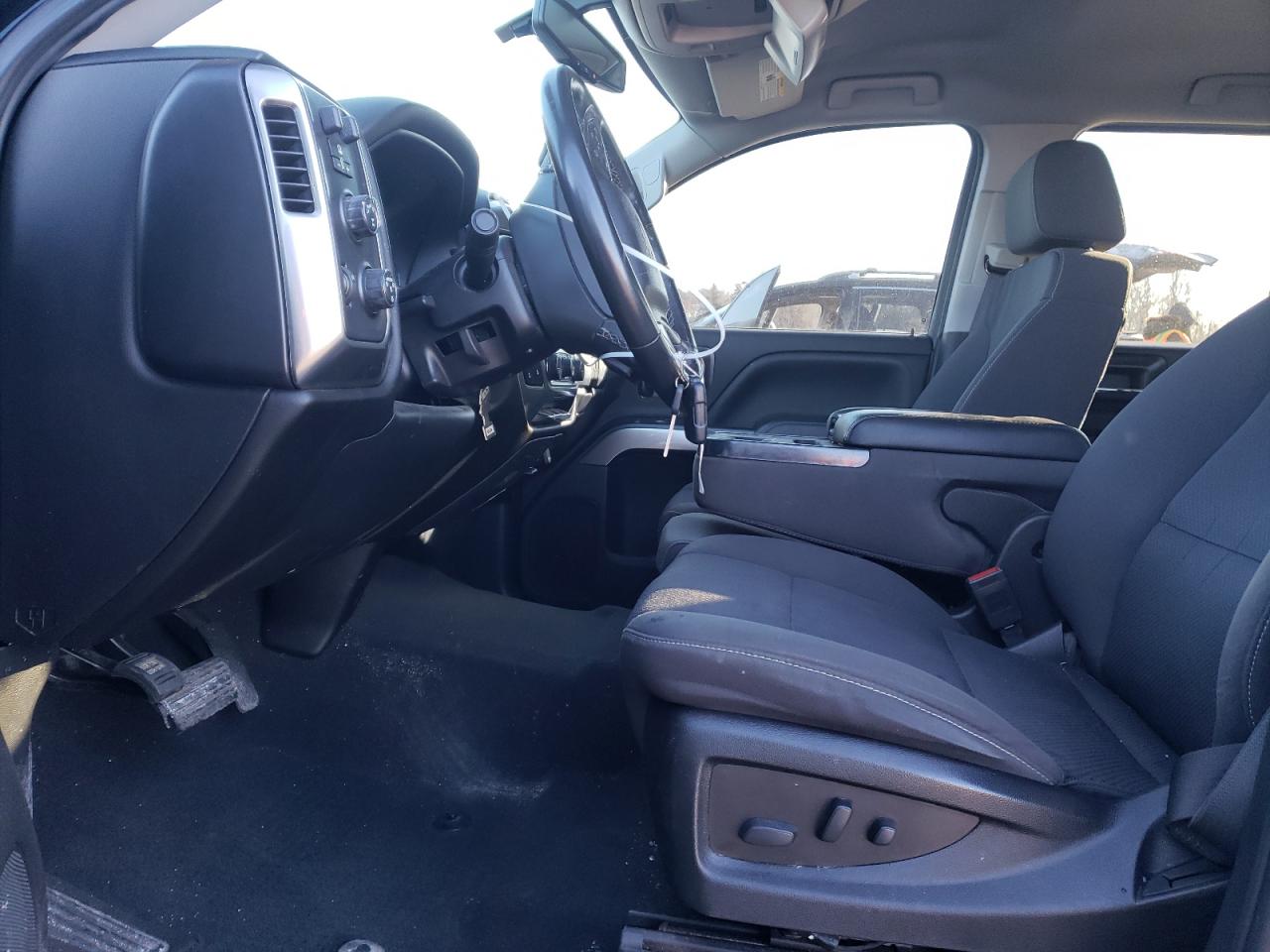 2018 Chevrolet Silverado - Image 7
