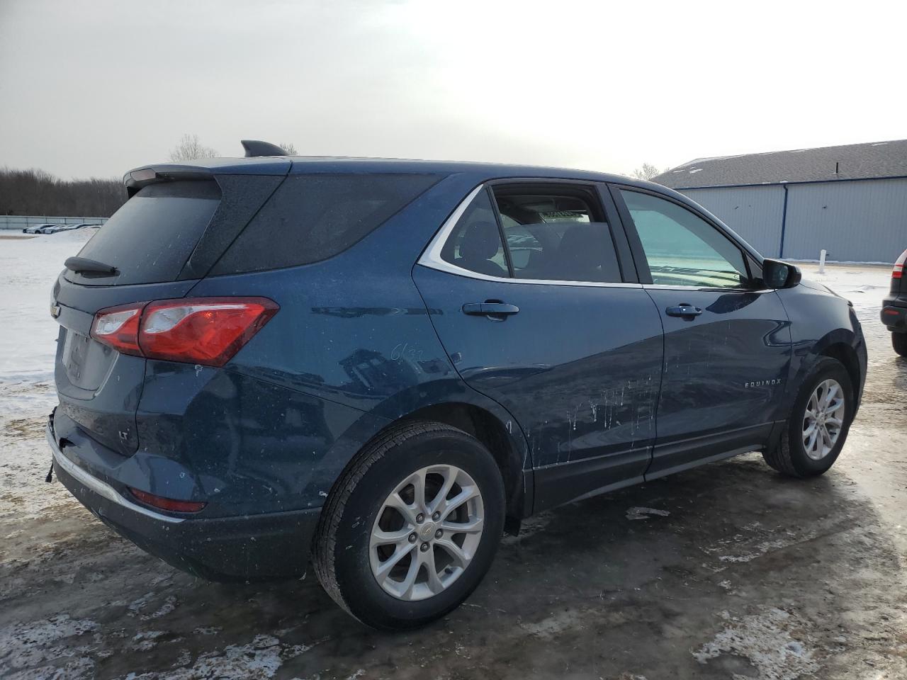 2020 Chevrolet Equinox - Image 3