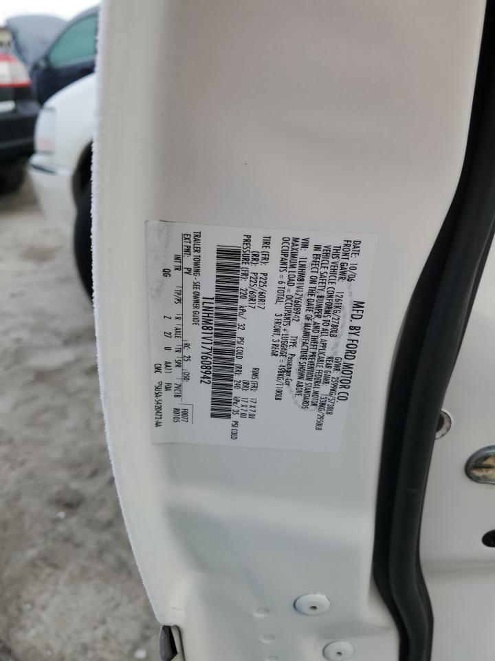 2007 Lincoln Town Car - Image 14