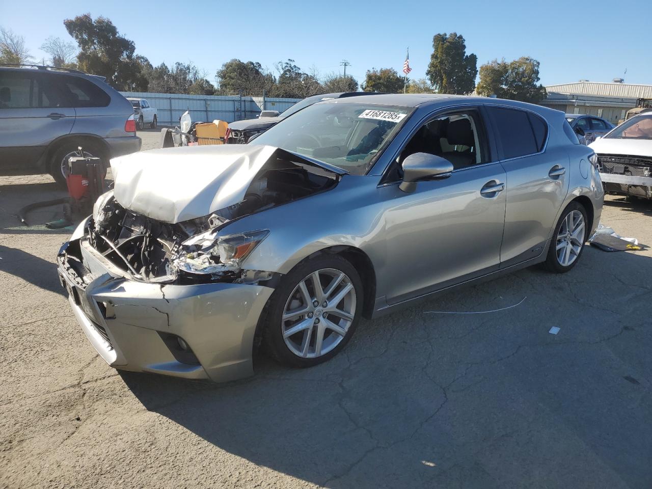 VIN JTHKD5BH1H2284802 2017 LEXUS CT 200 no.1